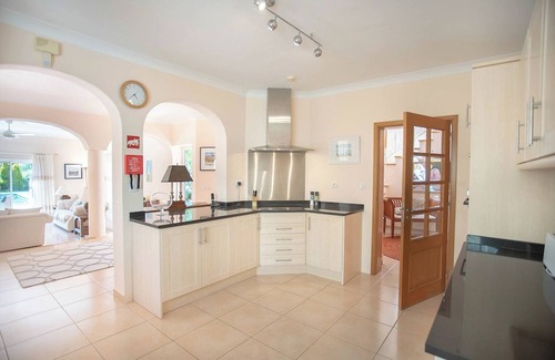 Estombar Villa | 174 Gramacho Immaculately Presented Villa With Pool Heating