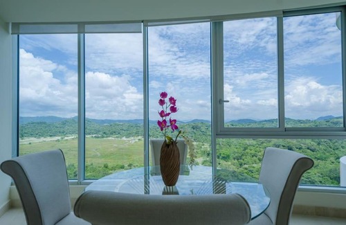 Playa Bonita Village Apartment | 17J Beautiful Jungle Views in Beachfront Resort