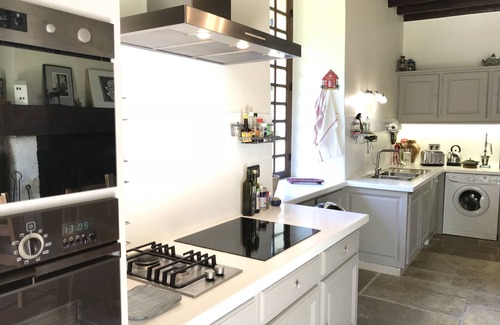 Coulounieix-Chamiers House | 17th-century manor house, piano, tennis court, heated swimming pool. Ideal for families