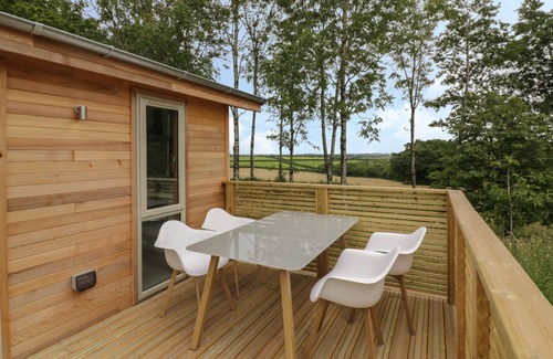 Dobwalls Cottage | 18 MEADOW RETREAT, family friendly, with a garden in Dobwalls