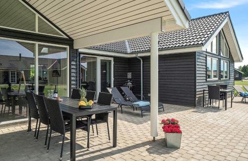 Grenaa House | 18 person holiday home in Grenaa