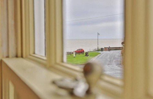 Southwold House | 18 St James Green - Two Bedroom House, Sleeps 4