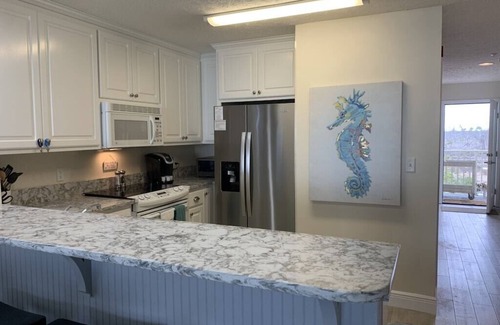 Mexico Beach Condo | 180 Degree Views of the Gulf - Magical 3/2 in Summerhouse has it all!
