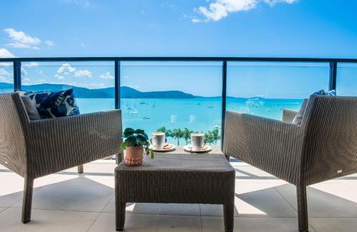 Cannonvale Apartment | 180 Degrees