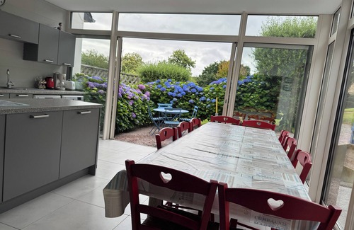 Trevou-Treguignec House | 180 m beach "Baie de trestel", House "Le Macareux"