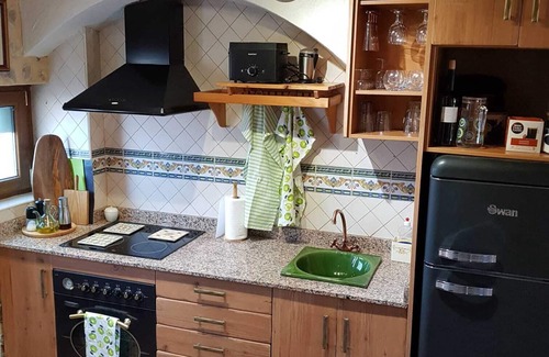 Vandellos i l'Hospitalet de l'Infant House | 1800 Stone House 10 minutes drive to the sea.