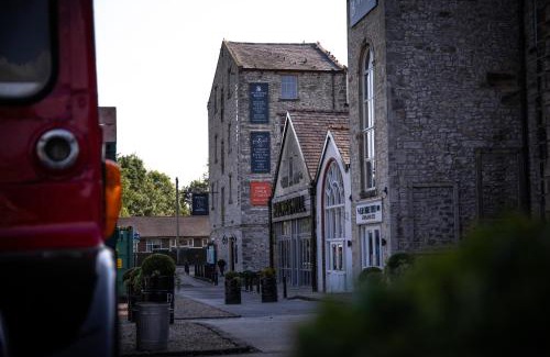 Clitheroe Hotel | 1823 Spinning Block