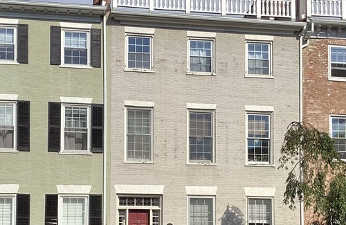 Geneva Apartment | 1829 Row House In Geneva’s Historic District for Extended Stay