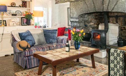 Fanore House | 1844 Seascape Cottage Is located on the Wild Atlantic Way