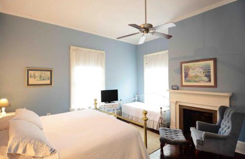 Monticello Bed & Breakfast | 1872 Denham Inn