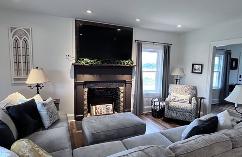 Luray Other | 1875 FARMHOUSE completely renovated with a spectacular Blue Ridge Mountain view!