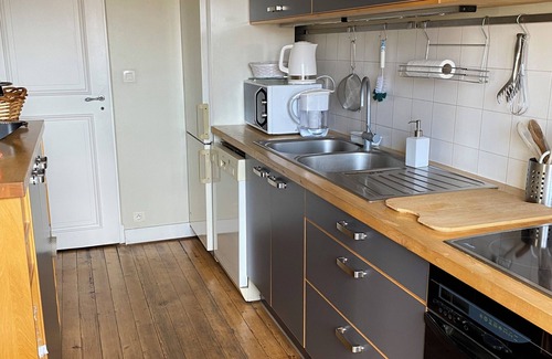 Chartrons Apartment | 18th-century apartment on the banks of the Garonne 10 minutes from downtown Chartrons parking