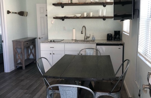 Cape May - Wildwood Cottage | 18th Street Cottage #2