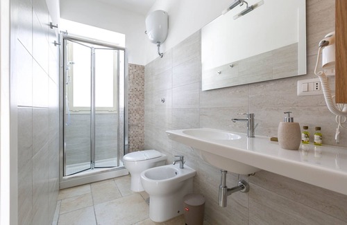 Pittuini Bed & Breakfast | 1911 B&B I Tarocchi - Camera Matrimoniale La Luna