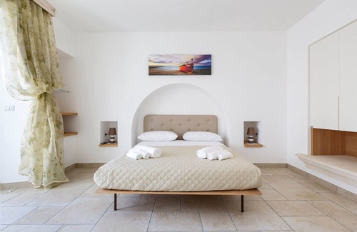 Pittuini Bed & Breakfast | 1911 B&B I Tarocchi - Camera Matrimoniale La Luna