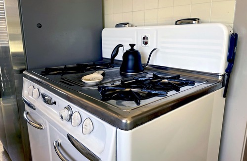 Middletown House | 1920's Spanish cottage - central to everything!