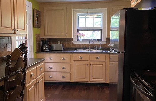 York Harbor House | 1920’s Cottage in the Heart of York Harbor, walking distance Harbor Beach