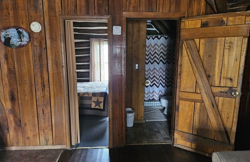 Markleysburg Cabin | 1930s and 40s cabins located in the heart of the Laural highlands. Cabin 4