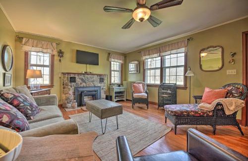 Three Oaks House | 1940s Farm Cottage with Fire Pit, 4 Mi to Lake