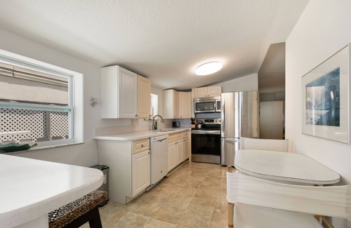 Bradenton Beach Cottage | 1950's Beachfront Cottage- As close to paradise as you can get!