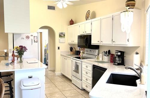 Pelican House | 196 Five Star Reviews!
