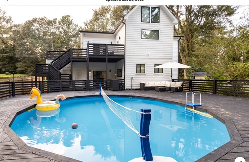 Candler-McAfee House | 🌟 1966 Modern Luxury Updated - Stylish Home