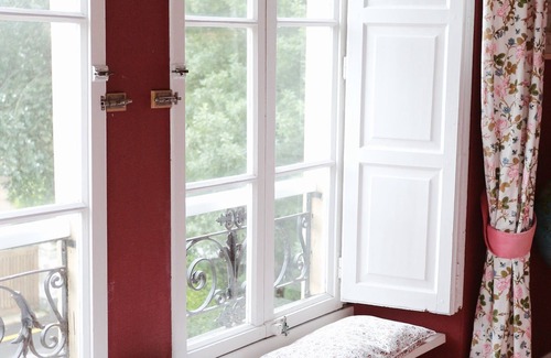 Salinas Villa | 19C charming & large house, sea views, beach at 150m, private garden