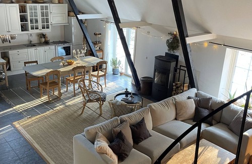 Olofstrom House | 19th century house near the lake in a forest environment