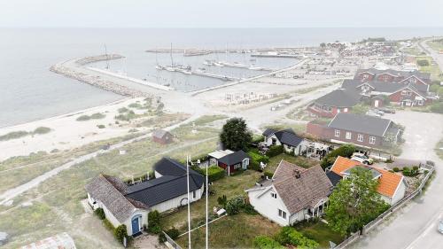 Byxelkrok House | 1A, Stuga med 50m till strand