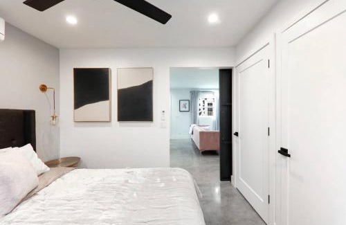 West Palm Beach Apartment | 1BD 1BA-Black&White ArtBNB Cottage-Antique Row WPB
