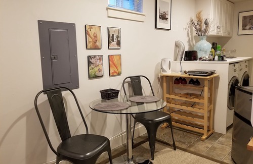 East Queen Anne House | 1Bd/1Bth w/kitchenette, 1 mile to Space Needle, 75 walk score, free parking