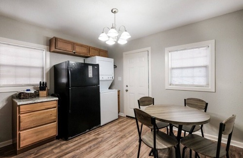 Beacon Hill Condo | 1BR & 1BA furnished Apt- Washer/Dryer- Fully Equipped Kitchen- Monthly Rental