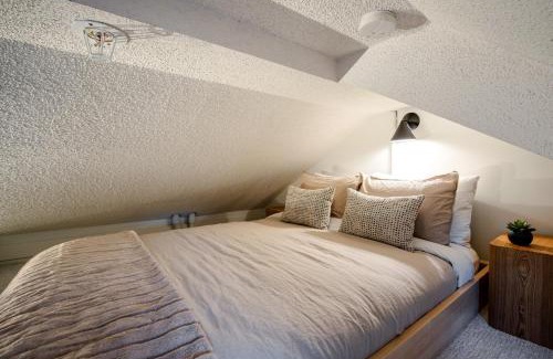 Whistler Creekside House | 1BR and Loft, Close to Creekside Gondola by Harmony Whistler Vacations