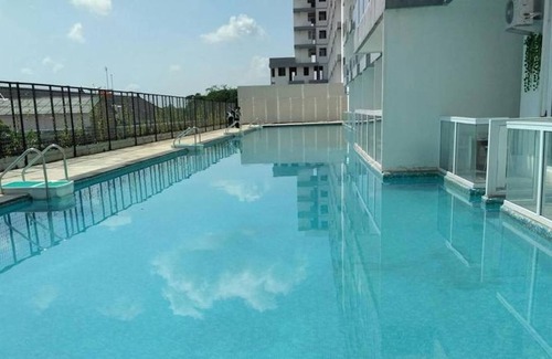 Depok Apartment | 1br Apartment With Pool