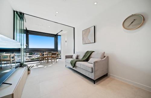 Perth Central Business District Apartment | 1BR Apartment in the Heart of the CBD
