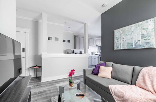 Central Hamilton Apartment | 1BR Apt in Hamilton's Best Neighbourhood