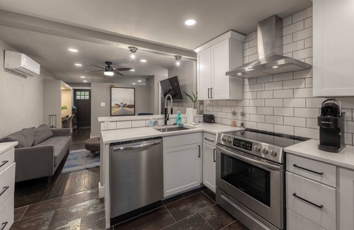 Ludlow Apartment | 1BR Apt, Minutes to Downtown Cincy, Stadiums, Bars