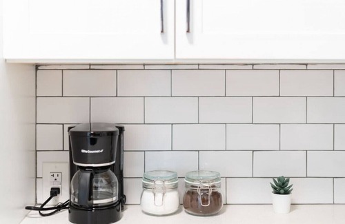 Truman Terrace Apartment | 1BR Apt. + Parking | Steps from Phoenix Art Museum