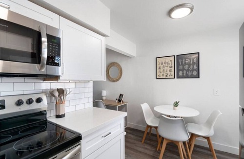 Truman Terrace Apartment | 1BR Apt. + Parking | Steps from Phoenix Art Museum