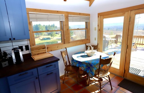 Davis Cabin | 1BR cabin plus loft sleeps 6 fantastic views