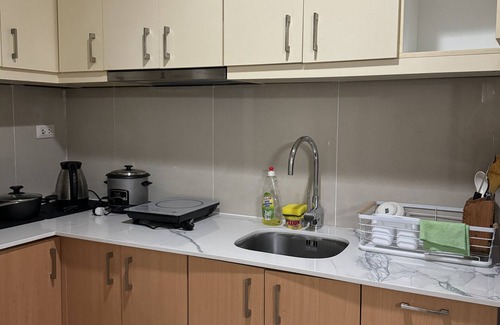 Pinagsama Condo | 1BR Condo w/Balcony Near Venice Canal Mall & BGC