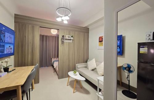 Highway Hills Apartment | 1BR Condotel with Balcony at FAME Residences #FM62-1