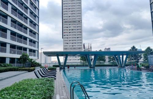 Highway Hills Apartment | 1BR Condotel with Balcony at FAME Residences #FM33-1