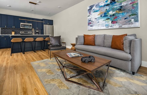 Olde Kensington Apartment | 1BR Cozy Corner at The Frankford