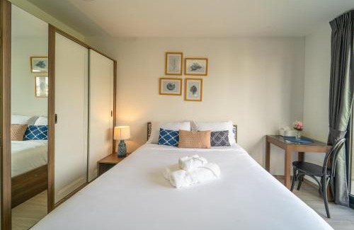Phuket House | 1BR Designer Mountain View Condo - Central Phuket