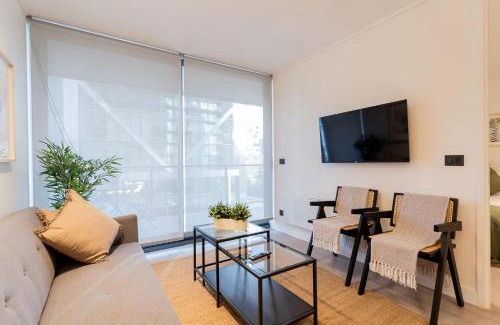 Apoquindo Apartment | 1BR in Presidente Riesco Sleeps 3