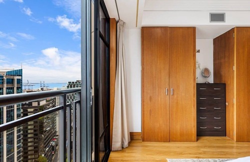 Auckland Central Business District Apartment | 1BR in Prime location+City views by Zodiak Stays