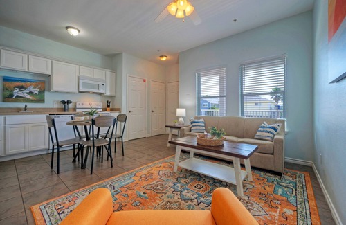 Port Aransas Condo | 1BR King Retreat, Shared Pool & Private Balcony | Pet-Friendly | Costa Bahia 205