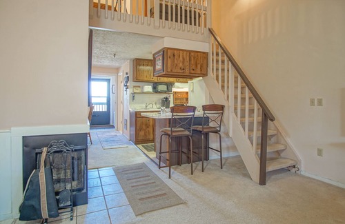 Snowshoe Condo | 1Br: Studio Loft Ridgewood 59 Wood Fireplace, Washer and Dryer Full Kitchen