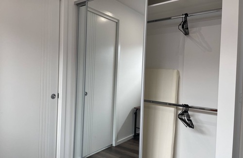 Stromlo Apartment | 1BR Studio with Wi-Fi & Parking